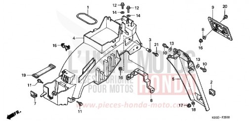 GARDE-BOUE ARRIERE NSR125R1 de 2001